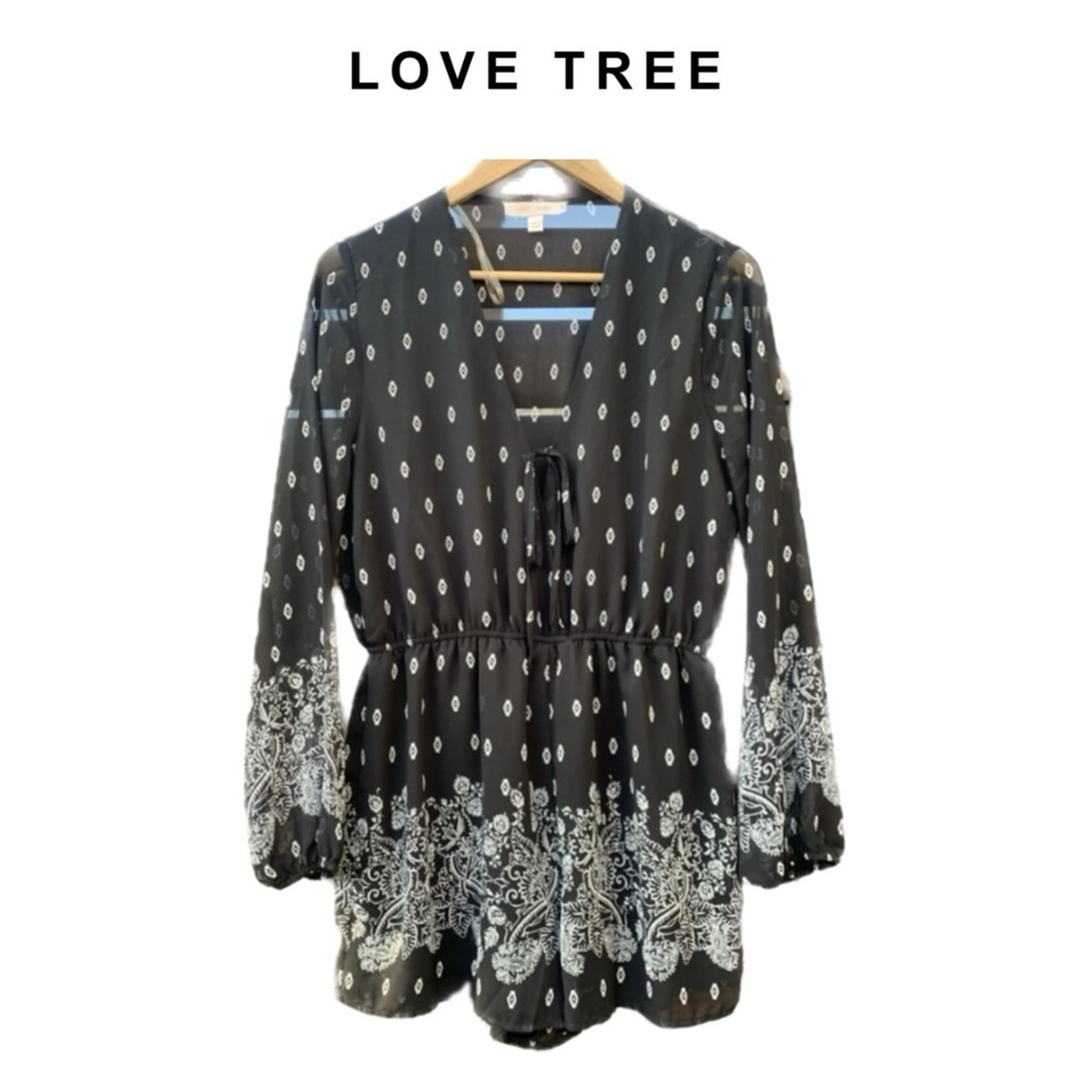 Love Tree One piece Romper Ladies Size Large Black White Shorts Long Sleeve